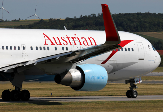 Boeing 767-300ER (OE-LAX) der AUA - Foto: Max Hrusa