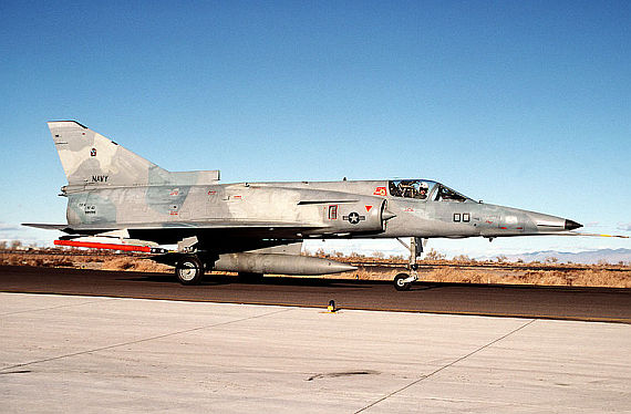 Kfir mit US-Hoheitsabzeichen - Foto: Douglas Olson / Wiki Commons