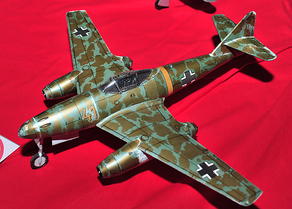 Einer der gefürchtetsten Gegner der B-17 auf deutscher Seite war die Me 262 - Foto: Austrian Wings Media Crew Einer der gefürchtetsten Gegner der B-17 auf deutscher Seite war die Me 262 - Foto: Austrian Wings Media Crew