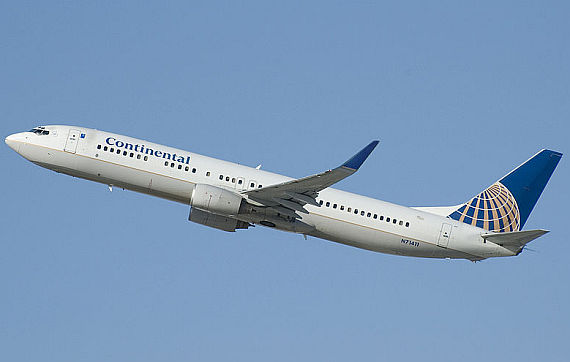 Boeing 737-900 im Steigflug - Foto: Wiki Commons
