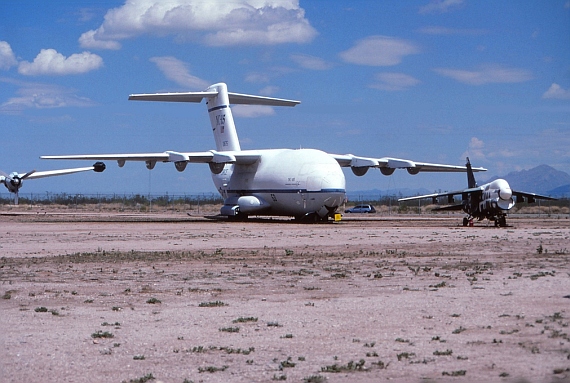 Die McDonnell Douglas YC-15 ohne Triebwerke
