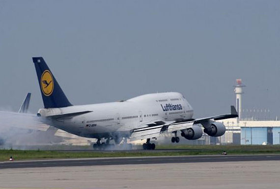 Die aktuelle "Dortmund", eine Boeing 747-400, bei der Landung - Foto: Lufthansa