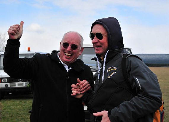 Atlantikbezwinger Erich Häberle (links) und Paraclub-Obmann Günter Freyer - Foto: Austrian Wings Media Crew