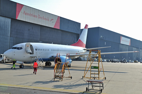 Letzte Vorbereitungen für den Überstellungsflug - Foto: Austrian Wings Media Crew