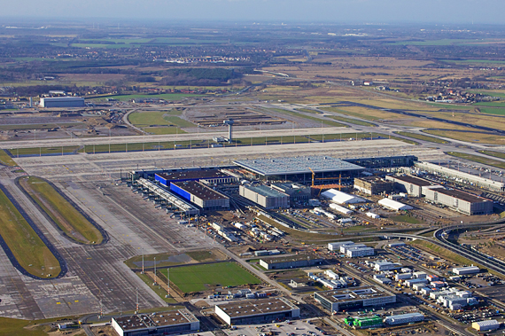 BER Hauptstadtflughafen Luftaufnahme Flughafen Berlin-Brandenburg - Foto: Flughafen Berlin-Brandenburg