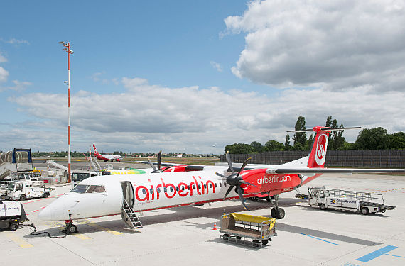 Die Maschine vor dem Erstflug nach Kaliningrad, aufgenommen in Berlin Tegel - Foto: Günter Wicker / Flughafen Berlin Brandenburg