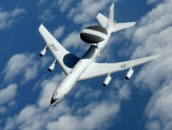 Boeing E-3 Sentry im Flug - Foto: U.S. Air Force / 1st. Lt. Kinder Blacke