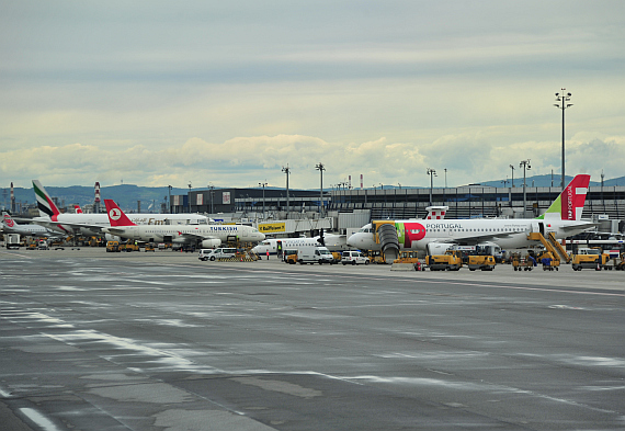 Entgegen der offiziellen Darstellung des VIE soll der Verwirrte mindestens einem Flugzeug gefährlich nahe gekommen sein (Symbolbild) - Foto: Austrian Wings Media Crew