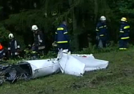 Das Wrack der OE-XKS - Foto: Screenshot ATV-Beitrag Das Wrack der OE-XKS - Foto: Screenshot ATV-Beitrag