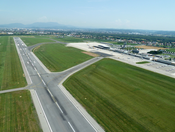 Flughafen Graz aus der Luft - Foto: Flughafen Graz