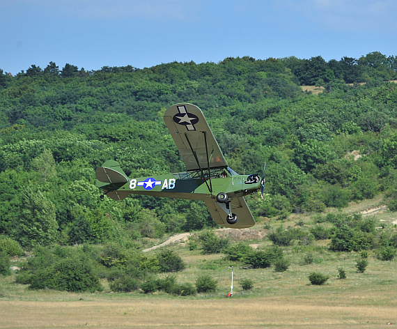 Auch diese wunderschön restaurierte Piper L4 (Baujahr 1944), geflogen von Flugkapitän Baumann, begeisterte das Publikum