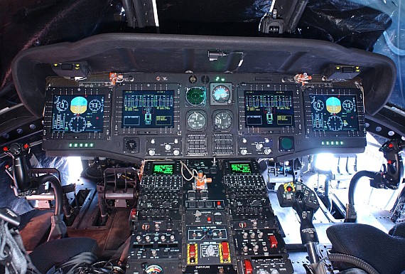 Die österreichischen Black Hawk erhielten ein hochmodernes Glascockpit - Foto: Martin Rosenkranz Die österreichischen Black Hawk erhielten ein hochmodernes Glascockpit - Foto: Martin Rosenkranz