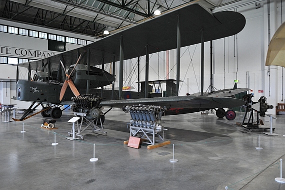 Vickers Vimy Bomber (Replica) aus dem Ersten Weltkrieg