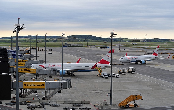Blick von der Besucherterrasse in Richtung Osten - Foto: Austrian Wings Media Crew Blick von der Besucherterrasse in Richtung Osten - Foto: Austrian Wings Media Crew