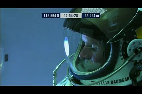 © Red Bull Stratos Webstream