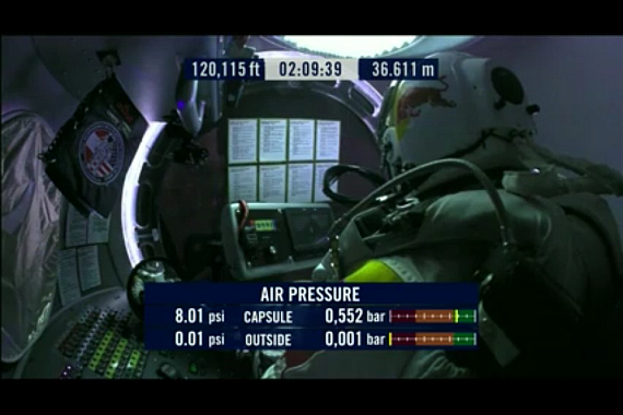 © Red Bull Stratos Webstream