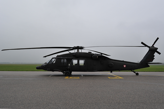 Wegen des Nebels musste zunächst sogar der Black Hawk am Boden bleiben Wegen des Nebels musste zunächst sogar der Black Hawk am Boden bleiben