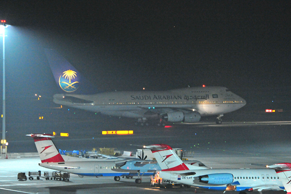 Boeing 747SP HZ-AIF von Saudi Arabian auf dem Weg zur Parkposition - Foto: Austrian Wings Media Crew