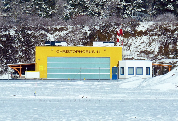 Der neue Hangar des Christophorus 11 - Foto: Axel Illichmann