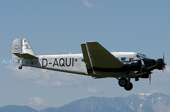 Junkers Ju 52 der Lufthansa, D-AQUI, im Anflug auf Wiener Neustadt West - Foto: PR / Austrian Wings