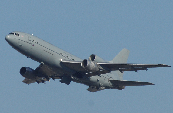 Bei schönstem Sonnenschein erhob sich die TriStar flüstern wieder in die Luft - Foto: Austrian Wings Media Crew