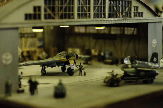 Horten Nurflügler und Me-163 der deutschen Luftwaffe (WK 2) auf der GoMo 2013 - Foto: Markus Dobrozemsky Horten Nurflügler und Me-163 der deutschen Luftwaffe (WK 2) auf der GoMo 2013 - Foto: Markus Dobrozemsky