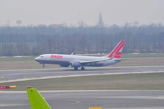 Der Start zum Abnahmeflug der OE-LNK erfolgte auf der Piste 11 - Foto: PA / Austrian Wings Media Crew