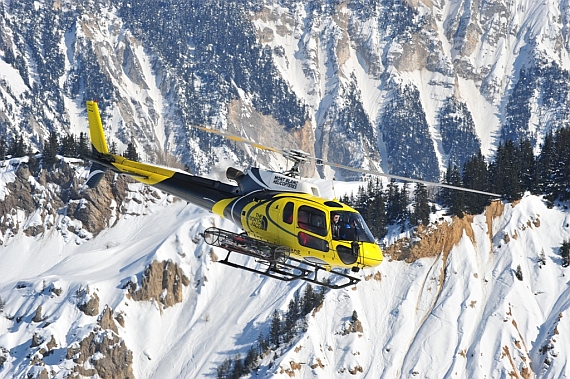 Aérospatiale AS 350B3 Ecureuil von Mont Blanc Hélicoptères auf dem Altiport-Courchevel - Foto: Andy Herzog