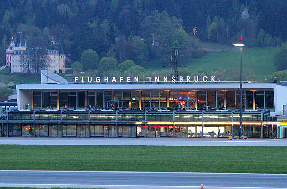 Notfallübung Dark 2013 auf dem Flughafen Innsbruck - Foto: Christian Schöpf