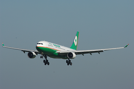 A330 von EVA AIR bei der Landung - Foto: PA / Austrian Wings Media Crew