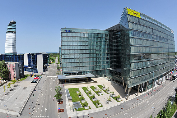 Flughafen Wien Schwechat Tower Office Park Symbolbild Sujetbild - Foto: PA / Austrian Wings Media Crew