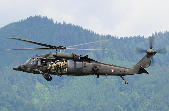 Airpower 2013 Black Hawk Bundesheer Flug mit Jako Soldaten OHuber