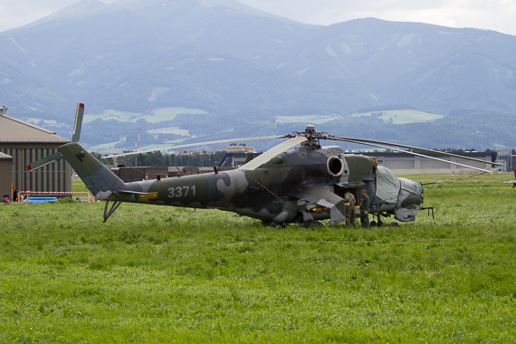 Airpower 2013 Mili Mi-24 Hind am Boden Peter Hollos