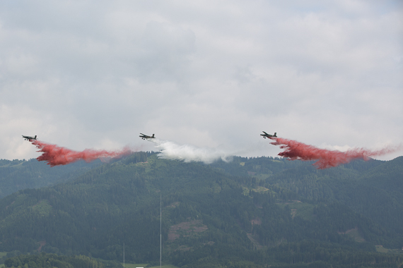 Airpower 2013 PC-6 Bundesheer Wasserabwurf Peter Hollos