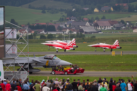 Patrouille Suisse beim Start