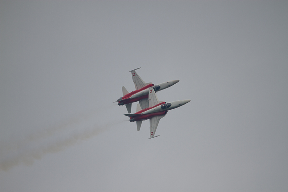 Airpower 2013 Patrouille Suisse zweier Display Peter Hollos