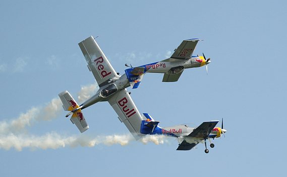 Airpower 2013 Red Bull Aerobatic Team Phuber