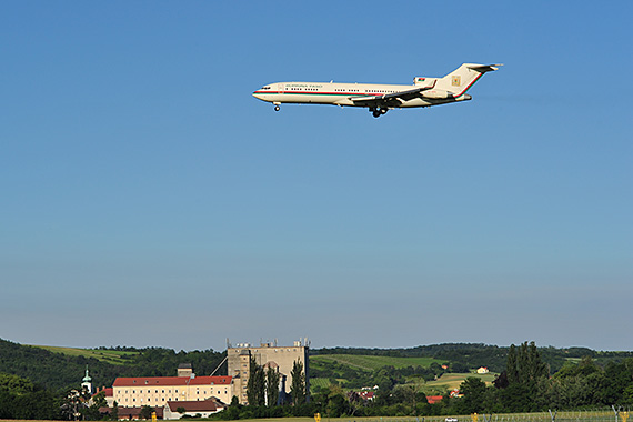 Die 727 im Landeanflug auf die 34 - Foto: Austrian Wings Media Crew