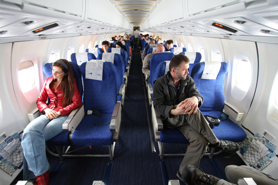 Mit rund 50 Passagieren ist die Kabine der ATR gut ausgelastet Mit rund 50 Passagieren ist die Kabine der ATR gut ausgelastet