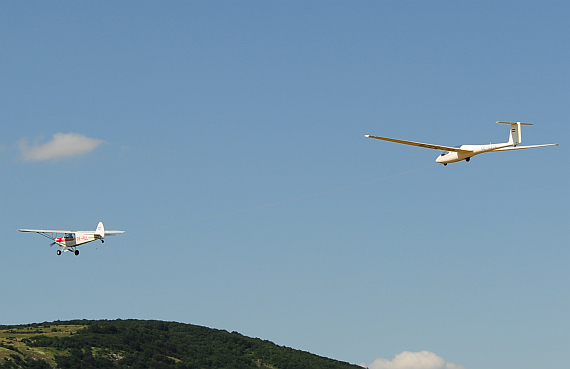 Segelflugzeug Schleppflugzeug Segelflieger Schleppgespann Spitzerberg 2013 - Foto: PA / Austrian Wings Media Crew