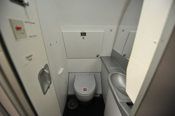 Flugzeugtoilette Lavatory, Symbolbild - Foto: Austrian Wings Media Crew