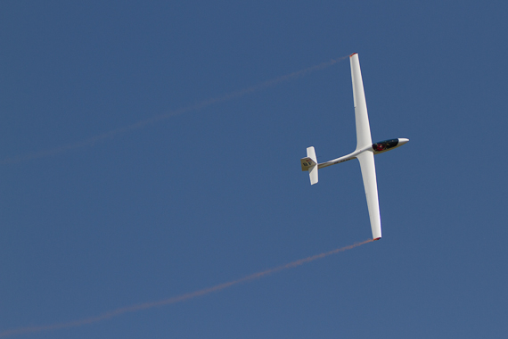 Segelkunstflug Segelflugzeug Spitzerberg 2013 - Foto: Peter Hollos