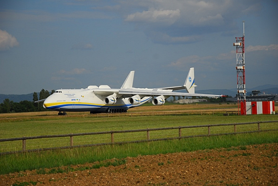 Antonov AN-225 in Basel_2 Andy Herzog