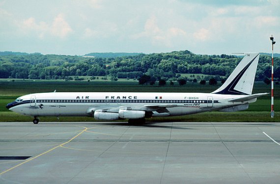 Boeing 707-300 von Air France in Basel, Ende der 1970er Jahre