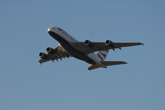 British Airways Airbus A380 ERstlandung Frankfurt 04. BA,A380-841 (G-XLEA)_StartamAbend_1