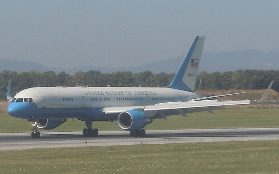 C-32 John Kerry auf dem Flughafen Wien ZVG