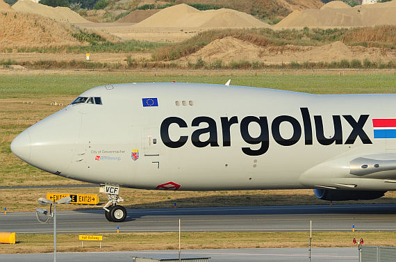 Cargolux Boeing 747-8F LX-VCF Erstlandung auf dem Flughafen Wien Foto PT Austrian Wings Media Crew