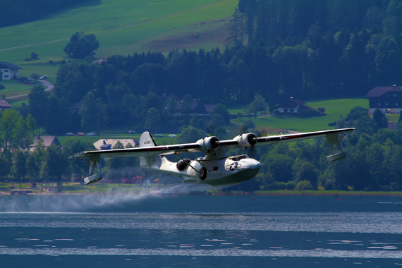 Catalina_takeoff