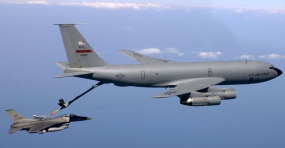 Auf der 367-80 basierendes Tankflugzeug KC-135 - Foto: Tech. Sgt. Mike Buytas / USAF