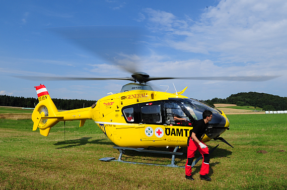 Notarzthubschrauber Christophorus 2 OE-XEN im Einsatz Foto PA Austrian Wings Media Crew